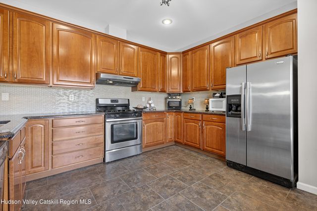 99 Dusinberre Road, Gardiner, NY 12525