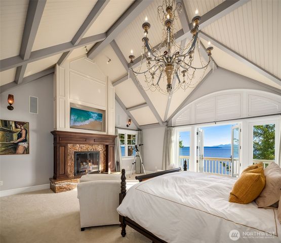 5608 Tara Drive, Freeland, WA 98249