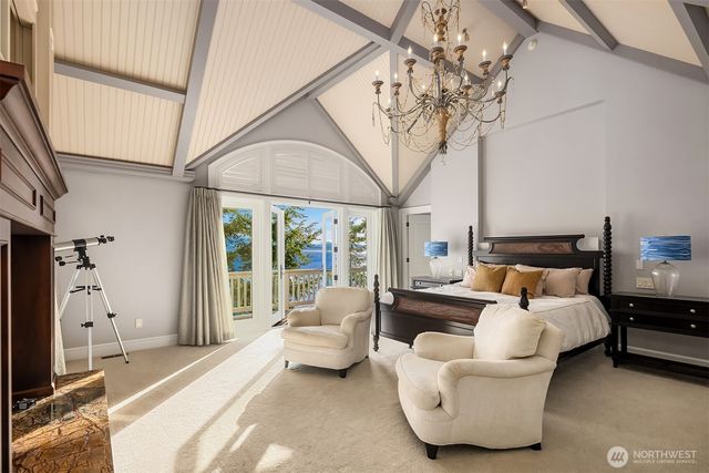 5608 Tara Drive, Freeland, WA 98249