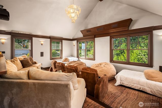 5608 Tara Drive, Freeland, WA 98249