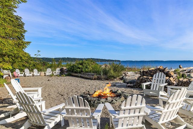 5608 Tara Drive, Freeland, WA 98249