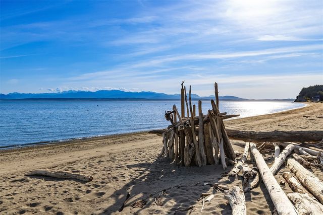 5608 Tara Drive, Freeland, WA 98249