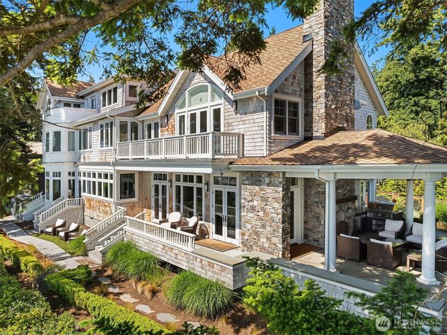 5608 Tara Drive, Freeland, WA 98249