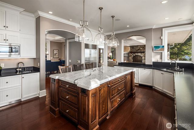 5608 Tara Drive, Freeland, WA 98249