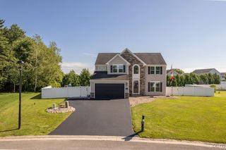 4489 Millstream Drive, Clay, NY 13041