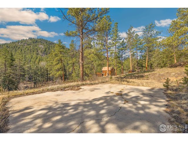 755 Fox Creek Rd, Glen Haven, CO 80532