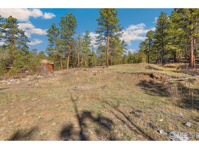 755 Fox Creek Rd, Glen Haven, CO 80532
