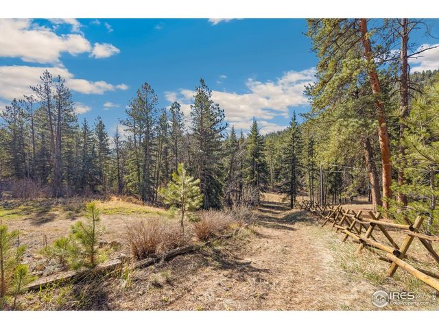 755 Fox Creek Rd, Glen Haven, CO 80532