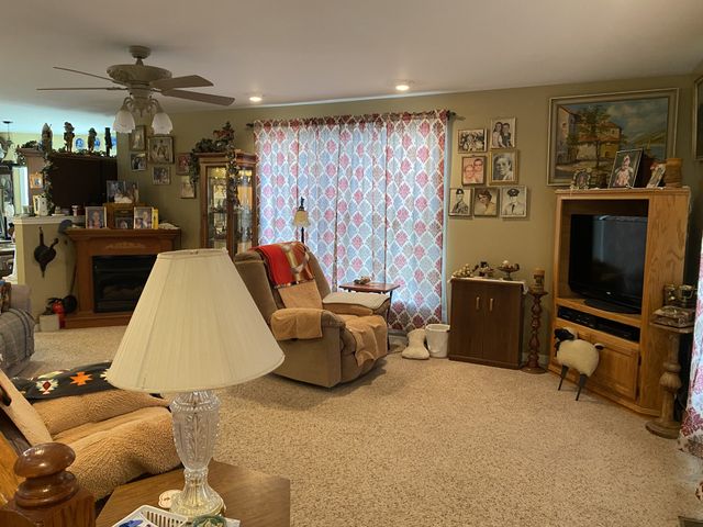 326 Sherman Rd, Charlotte, TN 37036