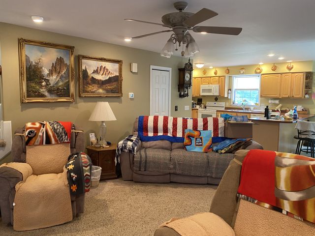 326 Sherman Rd, Charlotte, TN 37036