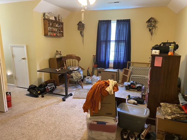 326 Sherman Rd, Charlotte, TN 37036