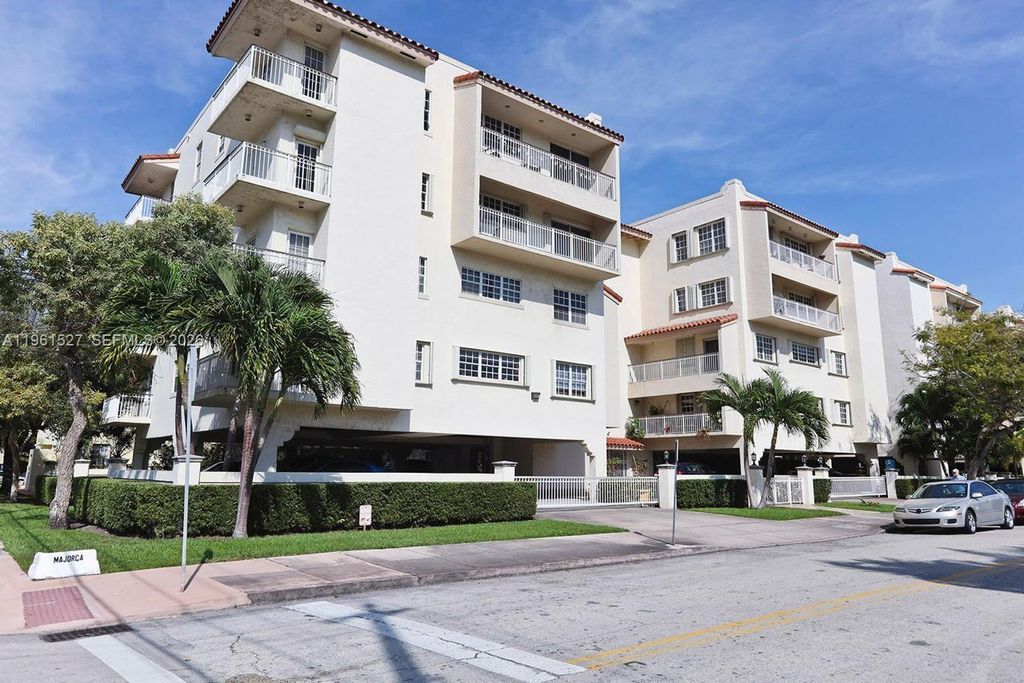 49 Majorca Ave 303, Coral Gables, FL 33134