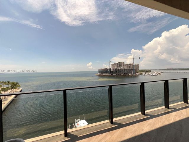 3581 E Glencoe St 601, Miami, FL 33133