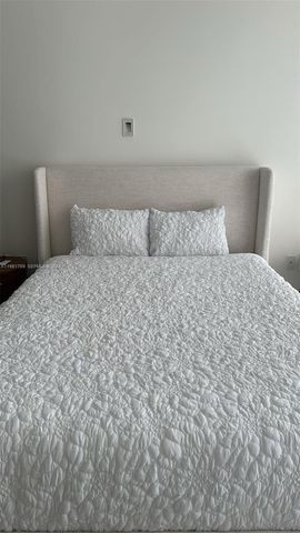 3581 E Glencoe St 601, Miami, FL 33133