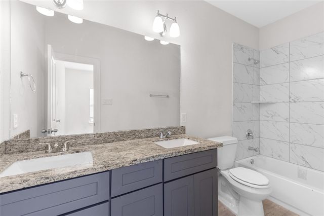 7225 Kassarine Pass A, Houston, TX 77033