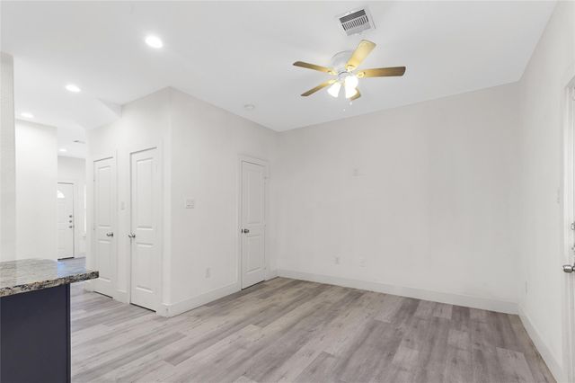 7225 Kassarine Pass A, Houston, TX 77033