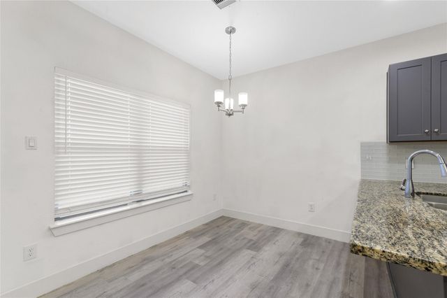 7225 Kassarine Pass A, Houston, TX 77033