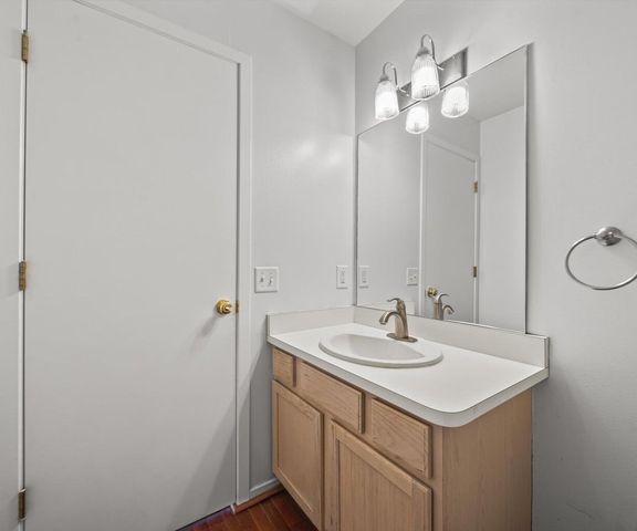 1696 Reserve Court, Ann Arbor, MI 48103