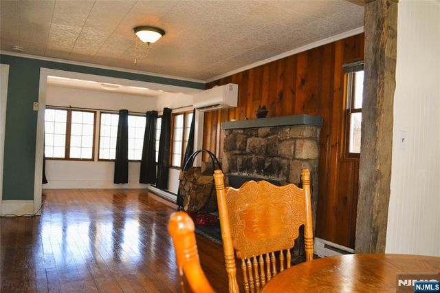 38 Mountain Trail, Sandyston, NJ 07826