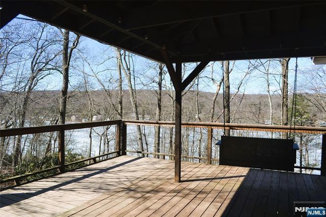 38 Mountain Trail, Sandyston, NJ 07826