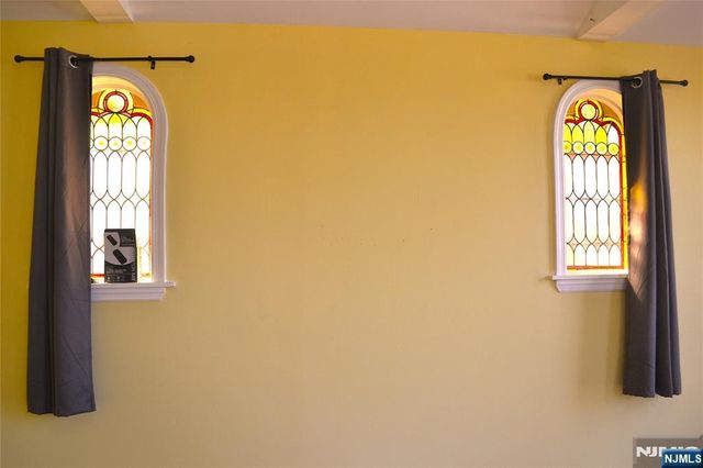 38 Mountain Trail, Sandyston, NJ 07826