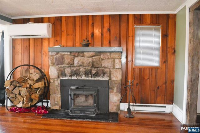 38 Mountain Trail, Sandyston, NJ 07826