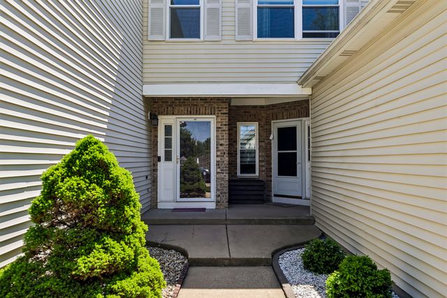 416 Grace Drive, Lake In The Hills, IL 60156