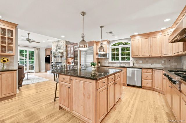 50 Wixon Pond Road, Mahopac, NY 10541