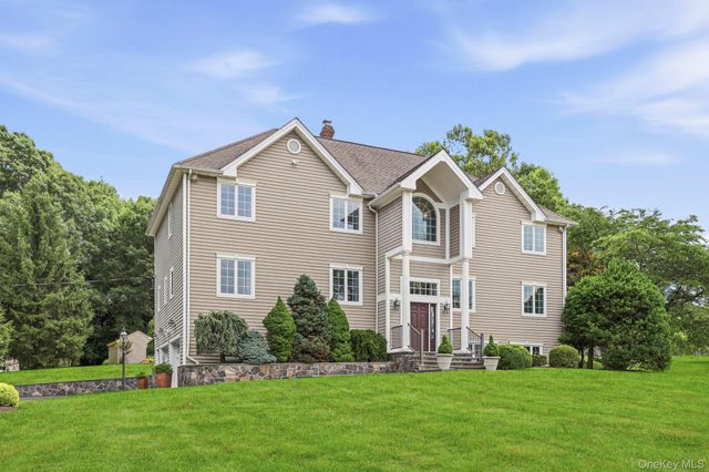 50 Wixon Pond Road, Mahopac, NY 10541