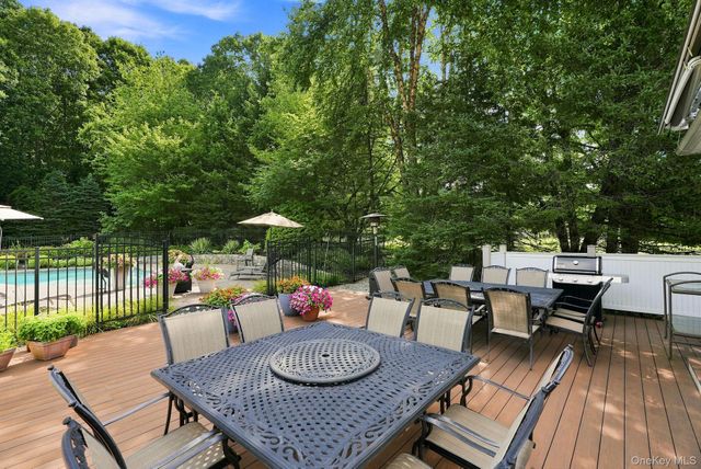 50 Wixon Pond Road, Mahopac, NY 10541