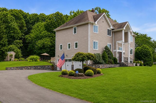 50 Wixon Pond Road, Mahopac, NY 10541