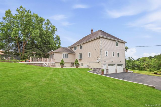 50 Wixon Pond Road, Mahopac, NY 10541