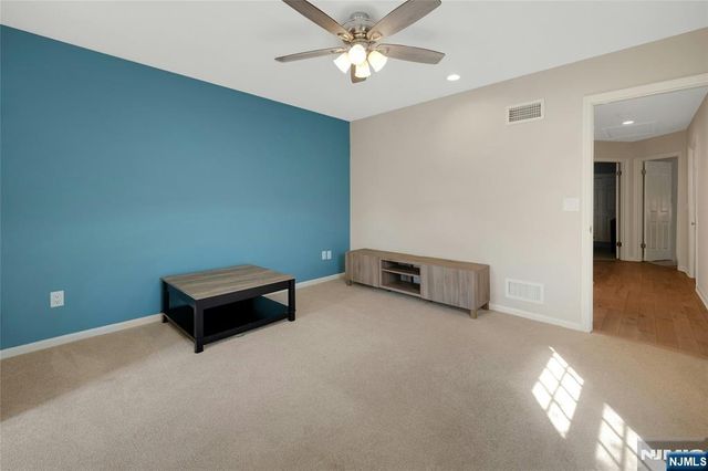 18 Cable Court 48, Montville Township, NJ 07045