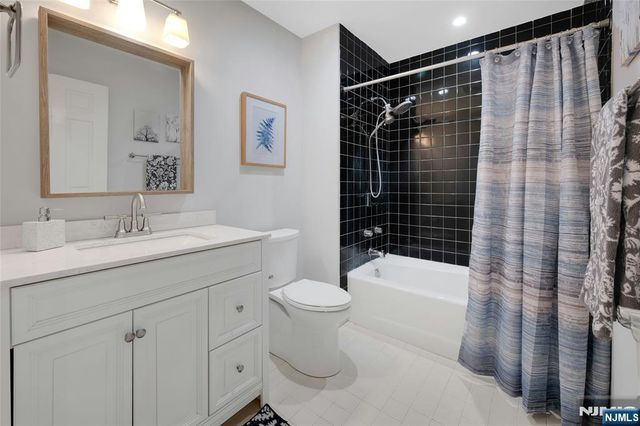 18 Cable Court 48, Montville Township, NJ 07045