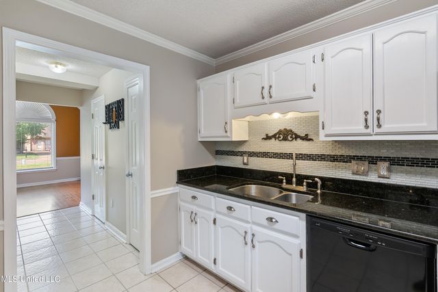 8300 Waverly Cove, Olive Branch, MS 38654