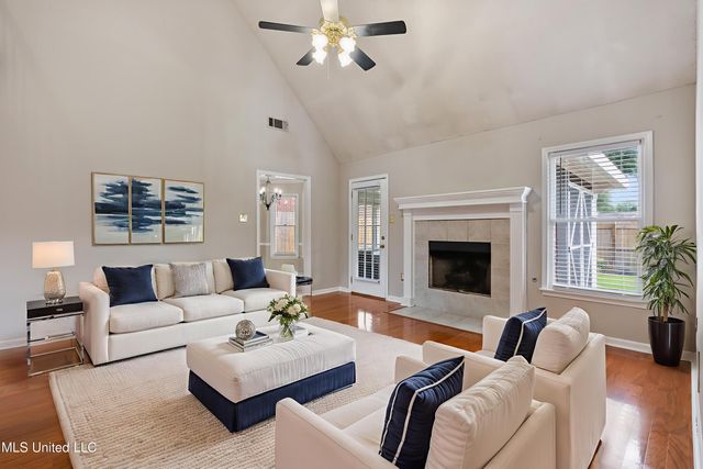8300 Waverly Cove, Olive Branch, MS 38654