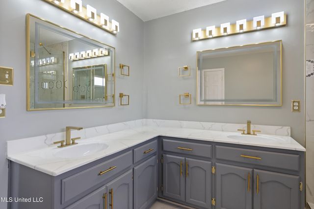 8300 Waverly Cove, Olive Branch, MS 38654
