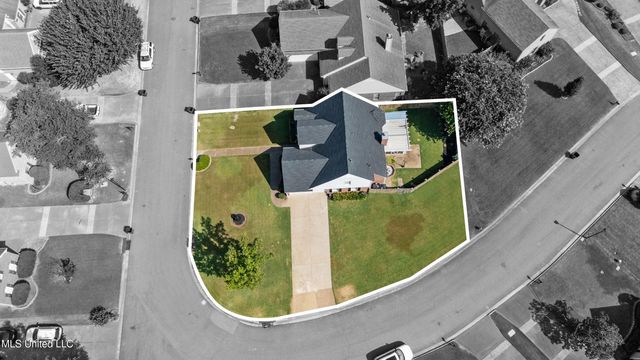8300 Waverly Cove, Olive Branch, MS 38654