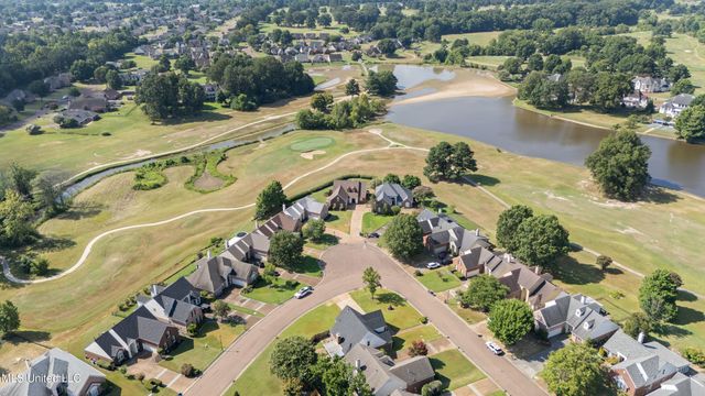8300 Waverly Cove, Olive Branch, MS 38654