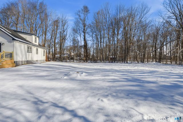 240 Browning Road, Norwich, CT 06360