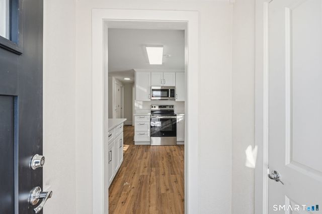 240 Browning Road, Norwich, CT 06360