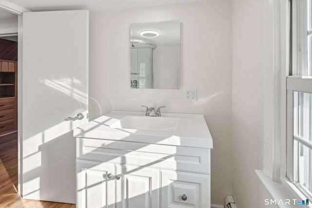 240 Browning Road, Norwich, CT 06360