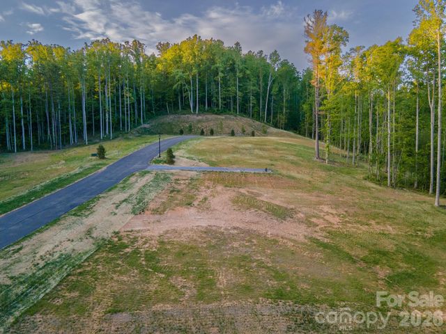 433 Irvine Drive, Fairview, NC 28730