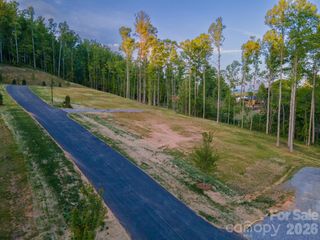 433 Irvine Drive, Fairview, NC 28730
