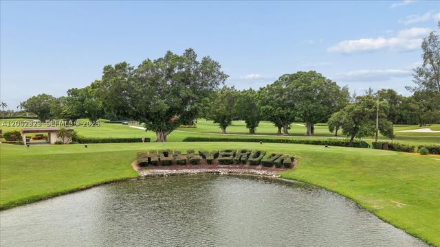 800 S Hollybrook Dr 205, Pembroke Pines, FL 33025