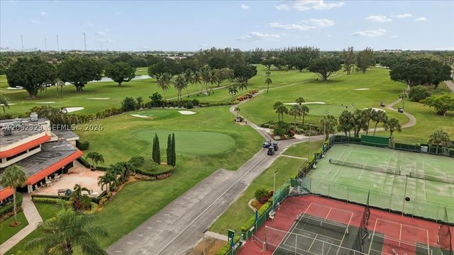 800 S Hollybrook Dr 205, Pembroke Pines, FL 33025