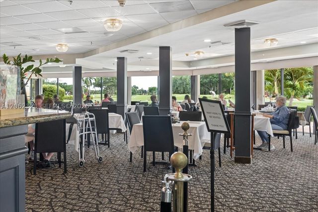 800 S Hollybrook Dr 205, Pembroke Pines, FL 33025