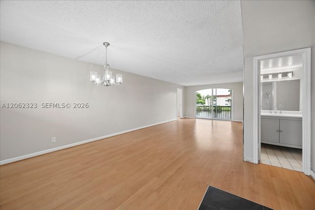800 S Hollybrook Dr 205, Pembroke Pines, FL 33025
