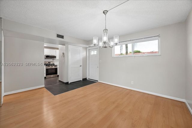 800 S Hollybrook Dr 205, Pembroke Pines, FL 33025