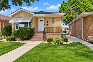 12334 S Loomis Street, Calumet Park, IL 60827